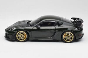 Porsche Cayman GT4 RS 982 Weissach Package Brewster Green Norev 1:18 187250 Метал — снимка 4 от 8