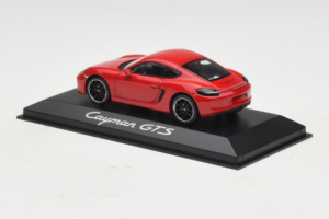 Porsche Cayman 981 GTS Червен Minichamps 1:43 WAP0200150E Метал — снимка 3 от 5