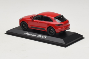 Porsche Macan 95B GTS Червен Minichamps 1:43 WAP0206030G Метал — снимка 3 от 5