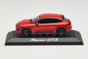 Porsche Macan 95B GTS Червен Minichamps 1:43 WAP0206030G Метал