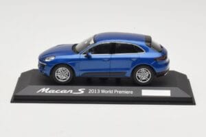 Porsche Macan 95B S Синьо World Premiere Minichamps 1:43 WAP0201550E Метал