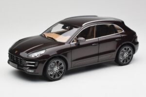 Porsche Macan 95B Turbo Махагон Металик Minichamps 1:18 110062500 Метал