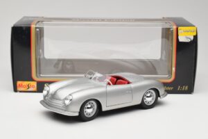 Porsche No. 1 356 Roadster Fish Сребрист Maisto 1:18 31853 Метал — снимка 8 от 8