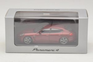 Porsche Panamera 970 4 Red Metallic Minichamps 1:43 WAP0201250E Метал — снимка 5 от 5