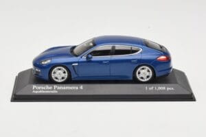 Porsche Panamera 970 4S Blue Metallic Minichamps 1:43 WAP0200419 Метал