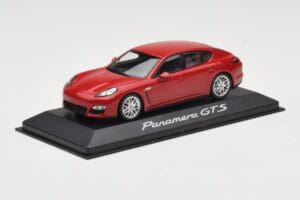 Porsche Panamera 970 GTS Червен Minichamps 1:43 WAP0200230C Метал — снимка 2 от 4