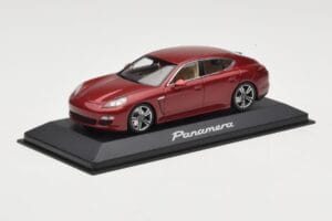 Porsche Panamera 970 Red Metallic Minichamps 1:43 WAP0200119 Метал — снимка 2 от 4