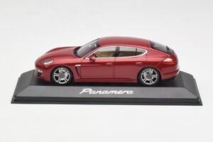 Porsche Panamera 970 Червен Minichamps 1:43 WAP02000119 Метал