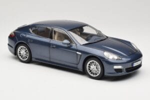Porsche Panamera 970 S Син Minichamps 1:18 WAP02100119 Метал — снимка 6 от 8