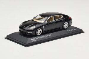 Porsche Panamera 970 Turbo Черно Металик Minichamps 1:43 400068271 Метал — снимка 2 от 4