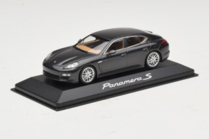 Porsche Panamera 970 S Grey Metallic Minichamps 1:43 WAP02000219 Метал — снимка 2 от 4