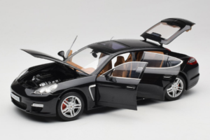 Porsche Panamera 970 Turbo Basalt Black Norev 1:18 WAP02100319 Метал — снимка 2 от 8
