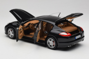 Porsche Panamera 970 Turbo Basalt Black Norev 1:18 WAP02100319 Метал — снимка 5 от 8
