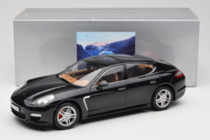 Porsche Panamera 970 Turbo Basalt Black Norev 1:18 WAP02100319 Метал — снимка 8 от 8