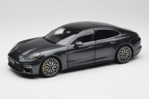 Porsche Panamera 971 Turbo S Grey Metallic Minichamps 1:18 113061073 Метал