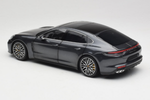 Porsche Panamera 971 Turbo S Grey Metallic Minichamps 1:18 113061073 Метал — снимка 7 от 8