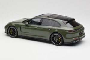 Porsche Panamera Turbo S 971 Sport Turismo Зелен GT Spirit 1:18 GT447 Смола — снимка 5 от 6