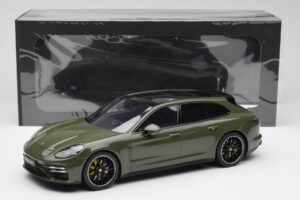 Porsche Panamera Turbo S 971 Sport Turismo Зелен GT Spirit 1:18 GT447 Смола — снимка 6 от 6