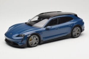 Porsche Taycan J1 Turbo S Cross Turismo Син Minichamps 1:18 155069301 Метал