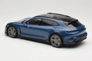 Porsche Taycan J1 Turbo S Cross Turismo Син Minichamps 1:18 155069301 Метал — снимка 5 от 6