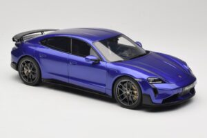 Porsche Taycan J1 Turbo GT Purple Sky Metallic GT Spirit 1:18 GT520 Смола — снимка 4 от 6