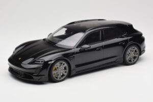 Porsche Taycan J1 Turbo S Cross Turismo Черен Minichamps 1:18 155069300 Метал