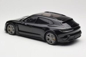 Porsche Taycan J1 Turbo S Cross Turismo Черен Minichamps 1:18 155069300 Метал — снимка 5 от 6