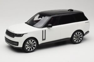 Land Rover Range Rover L460 P530 Autobiography Fuji White GT Spirit 1:18 GT533 Смола