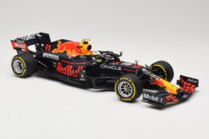 Red Bull Racing Honda RB16B #11 S. Perez Mexican GP 2021 Minichamps 1:18 110211911 Метал — снимка 4 от 6