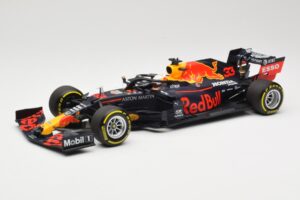 Red Bull Racing RB16 #33 M. Verstappen Winner 70th Anniversary GP 2020 Minichamps 1:18 110200533 Метал