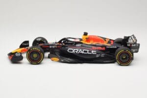 Red Bull Racing RB19 #1 M. Verstappen Winner Monaco GP 2023 Minichamps 1:18 110230701 Метал — снимка 3 от 6