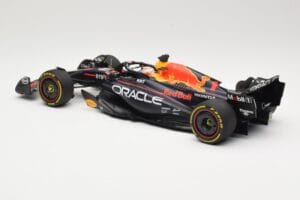 Red Bull Racing RB19 #1 M. Verstappen Winner Monaco GP 2023 Minichamps 1:18 110230701 Метал — снимка 5 от 6