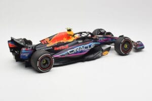 Red Bull Racing RB19 #11 S. Perez 2nd Place Miami GP 2023 Minichamps 1:18 110230511 Метал — снимка 2 от 6