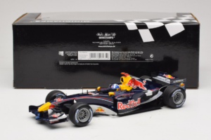 Red Bull RB1 Cosworth #14 D. Coulthard Red Bull Racing Showcar 2005 Minichamps 1:18 100050084 Метал — снимка 6 от 7