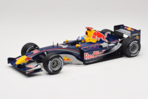 Red Bull RB1 Cosworth #14 D. Coulthard Red Bull Racing Showcar 2005 Minichamps 1:18 100050014 Метал