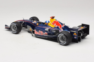 Red Bull RB1 Cosworth #14 D. Coulthard Red Bull Racing Showcar 2005 Minichamps 1:18 100050014 Метал — снимка 5 от 6