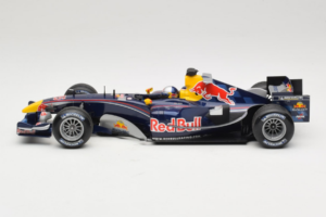 Red Bull RB1 Cosworth #15 C. Klien Red Bull Racing Showcar 2005 Minichamps 1:18 100050085 Метал — снимка 3 от 7