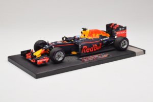 Red Bull RB12 Tag Heuer #3 D. Ricciardo Red Bull Racing 1st Pole Monaco Grand Prix 2016 Minichamps 1:18 117160103 Смола — снимка 2 от 7