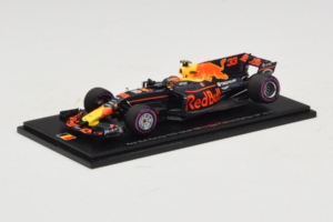 Red Bull RB13 Tag Heuer #33 M. Verstappen Belgian Grand Prix 2017 Spark 1:43 AM33SP8 Смола — снимка 2 от 4