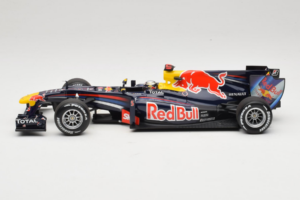 Red Bull RB6 Renault #5 S. Vettel Red Bull Racing Brazilian Grand Prix Winner 2010 Minichamps 1:18 110100205 Метал — снимка 3 от 7