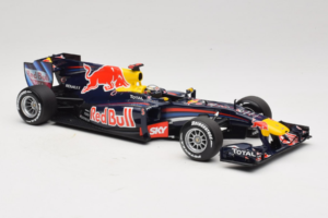 Red Bull RB6 Renault #5 S. Vettel Red Bull Racing Brazilian Grand Prix Winner 2010 Minichamps 1:18 110100205 Метал — снимка 4 от 7