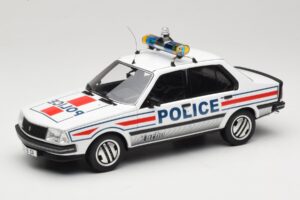 Renault 18 Turbo Police Nationale Бял Otto 1:18 OT1156 Смола