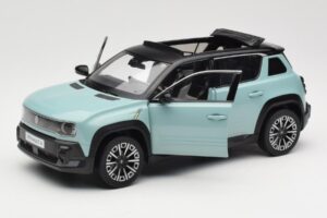 Renault 4 E-Tech Electric Hauts de France Green Norev 1:18 185520 Метал — снимка 2 от 8