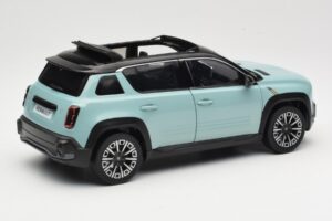 Renault 4 E-Tech Electric Hauts de France Green Norev 1:18 185520 Метал — снимка 3 от 8