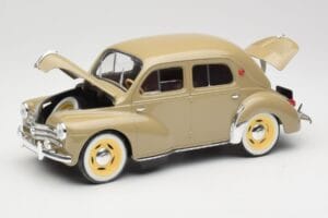 Renault 4CV Berline Gris Ardoise Solido 1:18 8059 Метал — снимка 2 от 8