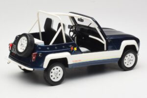 Renault 4L JP4 Син Otto 1:18 OT212 Смола — снимка 2 от 6