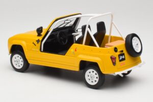 Renault 4L JP4 Jaune Tournesol Otto 1:18 OT1079 Смола — снимка 5 от 6
