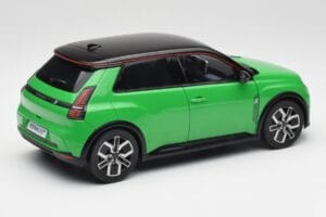 Renault 5 E-Tech Electric Pop Зелен & Черен Norev 1:18 185502 Метал — снимка 3 от 8