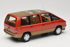 Renault Espace Mk1 2000 TSE Червен Otto 1:18 OT1178 Смола — снимка 2 от 6