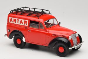 Renault Juvaquatre Utilitaire Червен Solido 1:18 8424 Метал — снимка 6 от 8